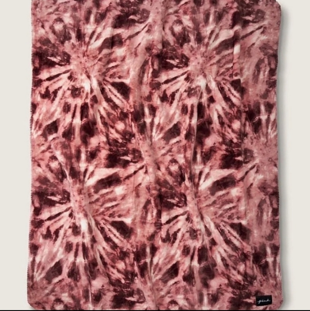 VS PINK SHERPA BLANKET
